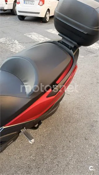 Kymco Super Dink 350 - Vista 4