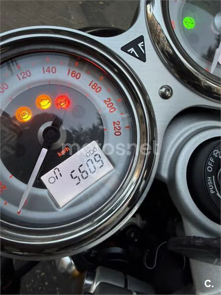 Triumph Thruxton RS 15.900 € 2023 Madrid - 1