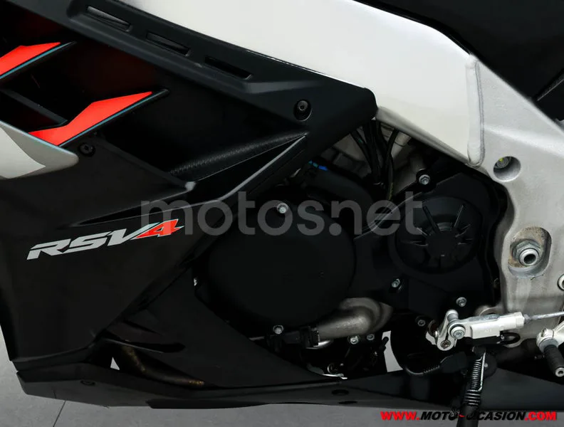 Aprilia RSV4 - Vista 17