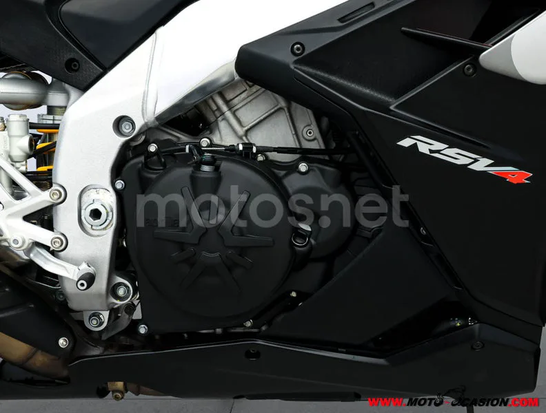 Aprilia RSV4 - Vista 7