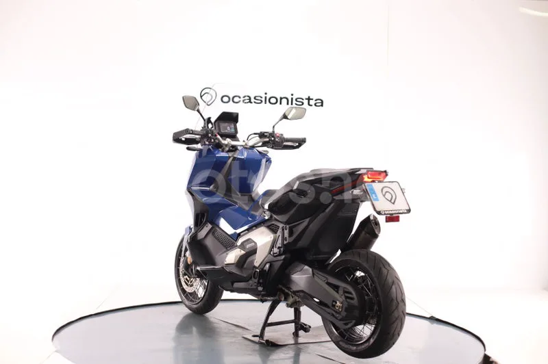 Honda X-ADV - Vista 4