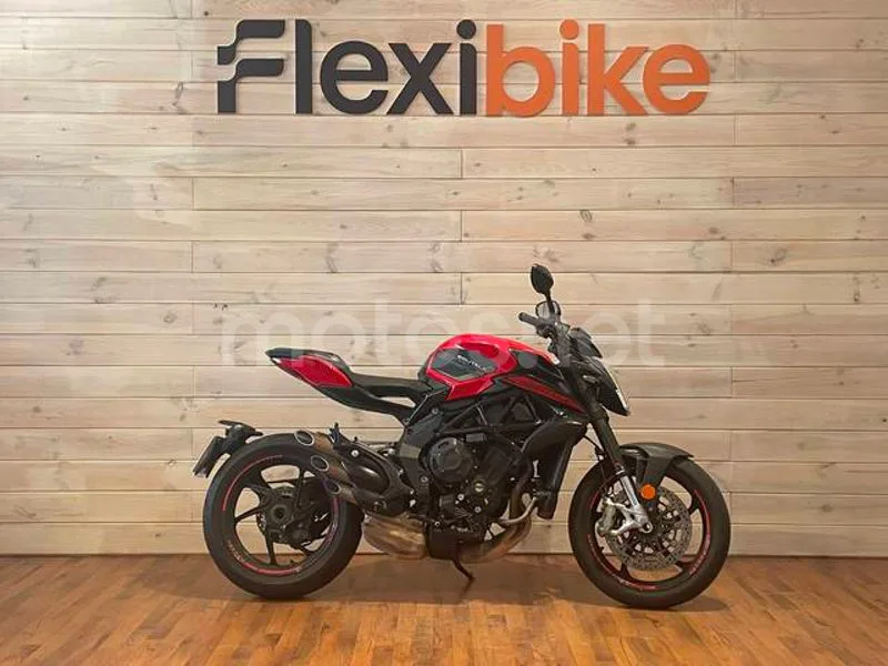 MV Agusta Brutale 800 - Vista 3