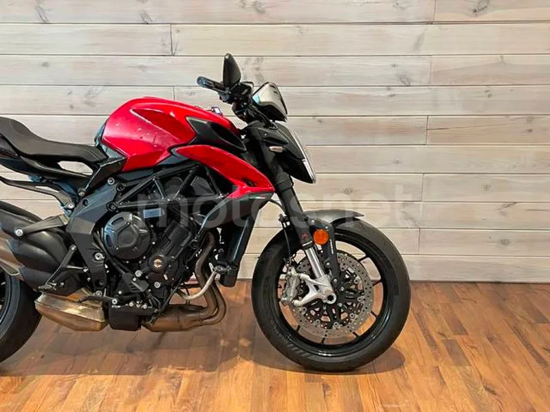 MV Agusta Dragster 800 - Vista 8