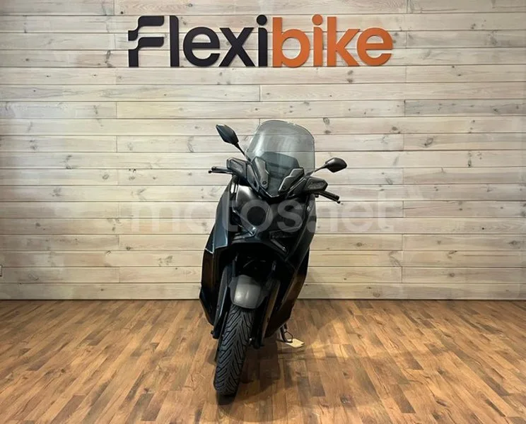 Yamaha XMAX 300 4590 € 2024 Madrid - 2