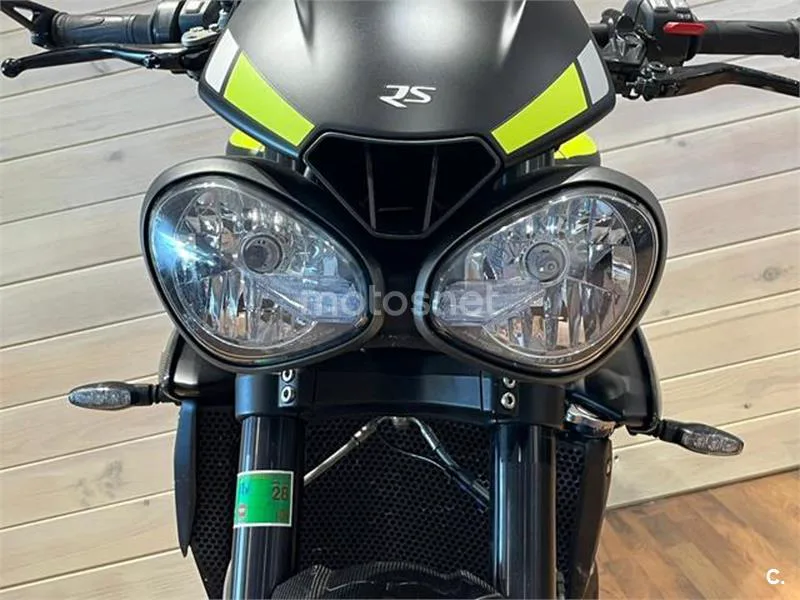 Triumph Speed Triple - Vista 10