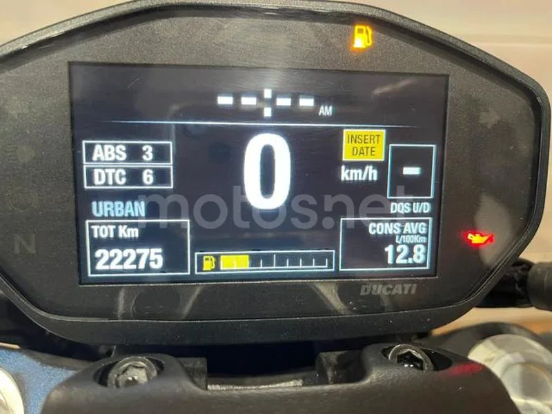 Ducati Monster 821 - Vista 13