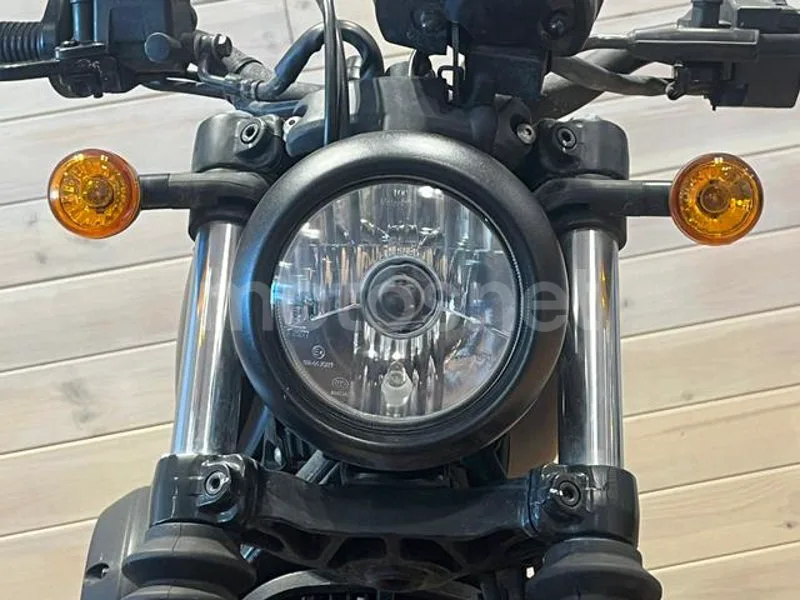 Hyosung Aquila GV 125 - Vista 10