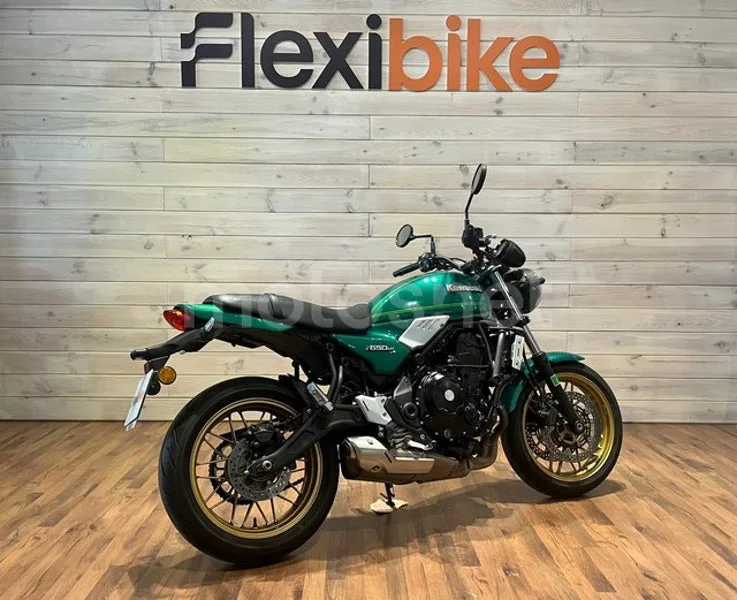 Kawasaki Z650 - Vista 4