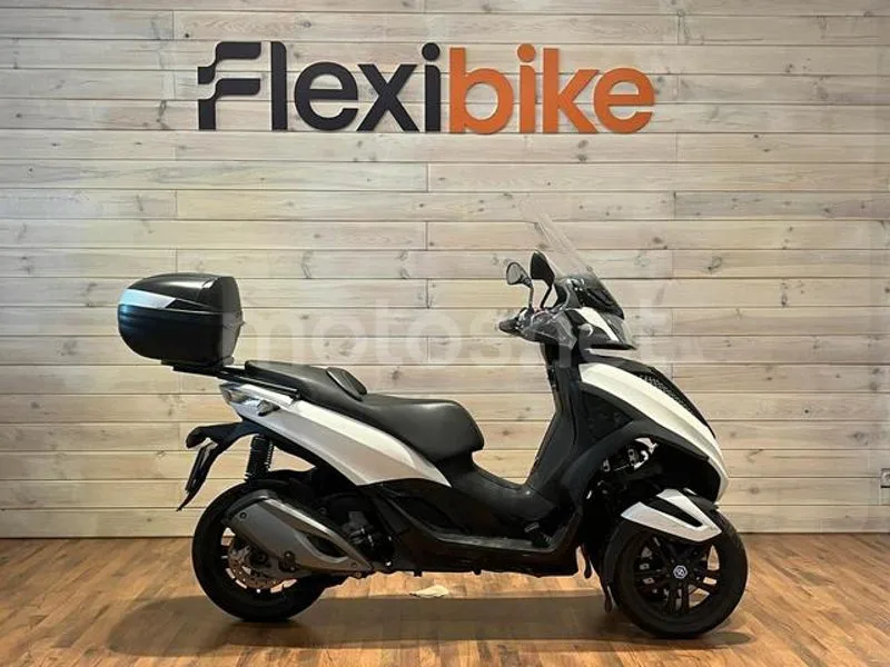 Piaggio MP3 - Vista 3