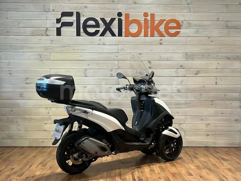 Piaggio MP3 - Vista 4