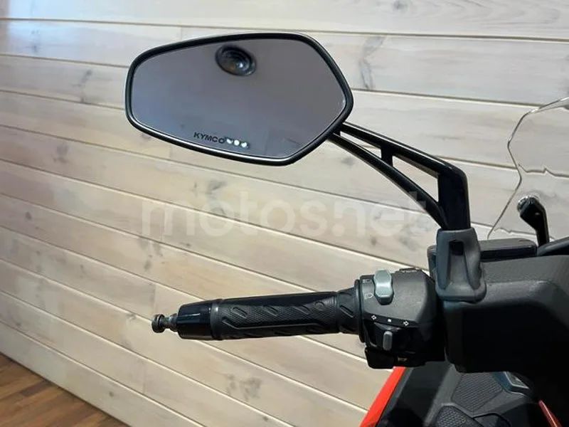 Kymco DTX 350 - Vista 11