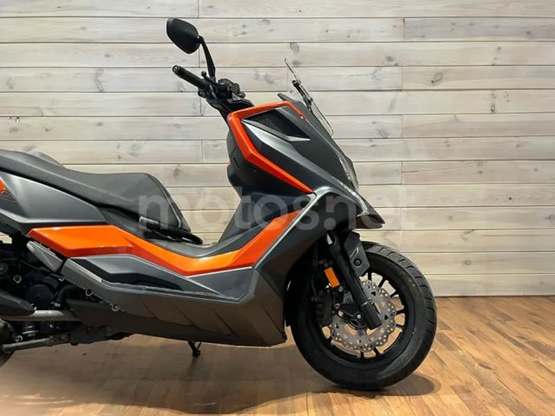 Kymco DTX 350 - Vista 8