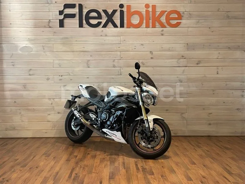 Triumph Street Triple 3490 € 2015 Madrid - 1