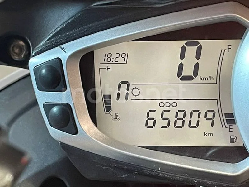 Triumph Street Triple - Vista 13