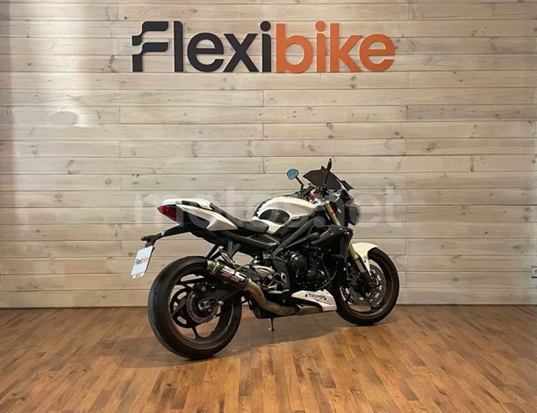 Triumph Street Triple - Vista 4