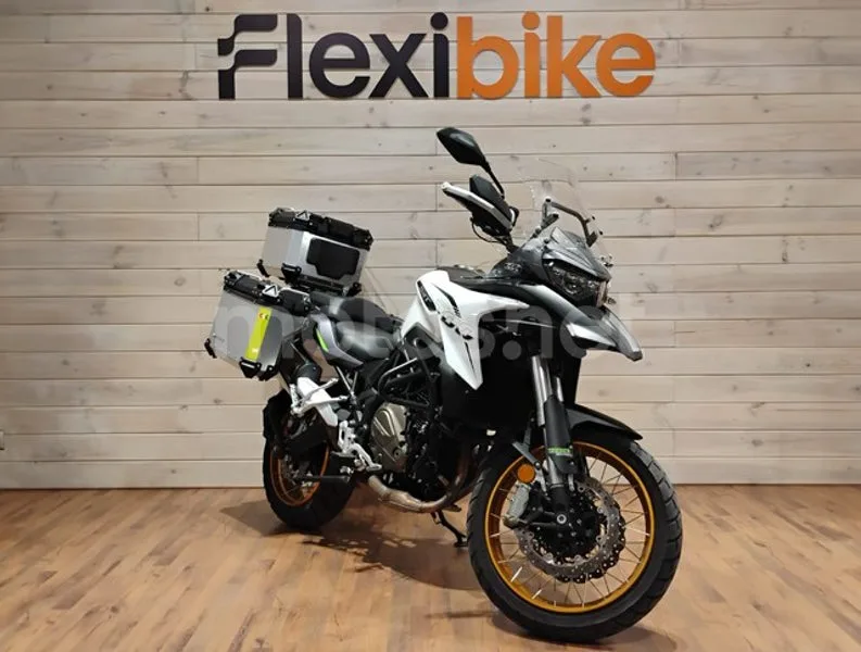 QJ Motor SRT 700 X 4990 € 2024 Madrid - 1