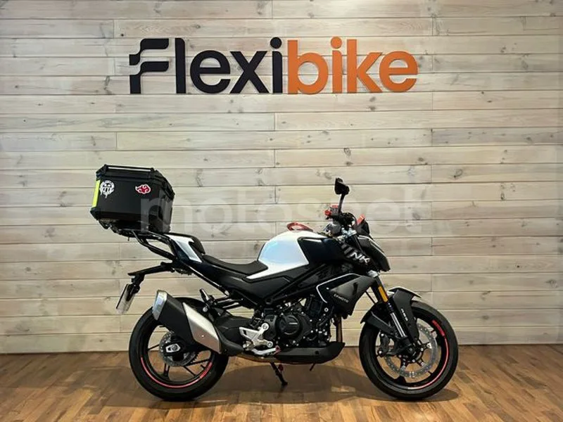 CFMOTO 450NK 3980 € 2025 Madrid - 2