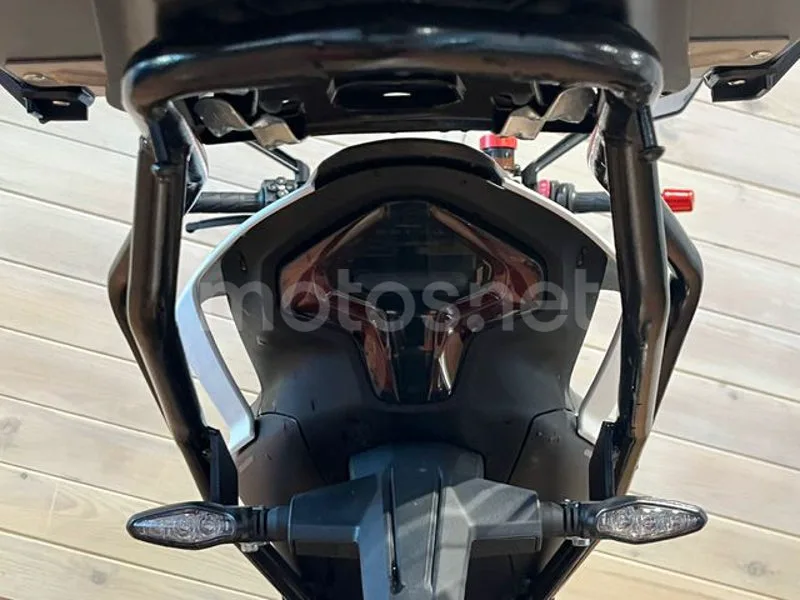 CFMOTO 450NK - Vista 5