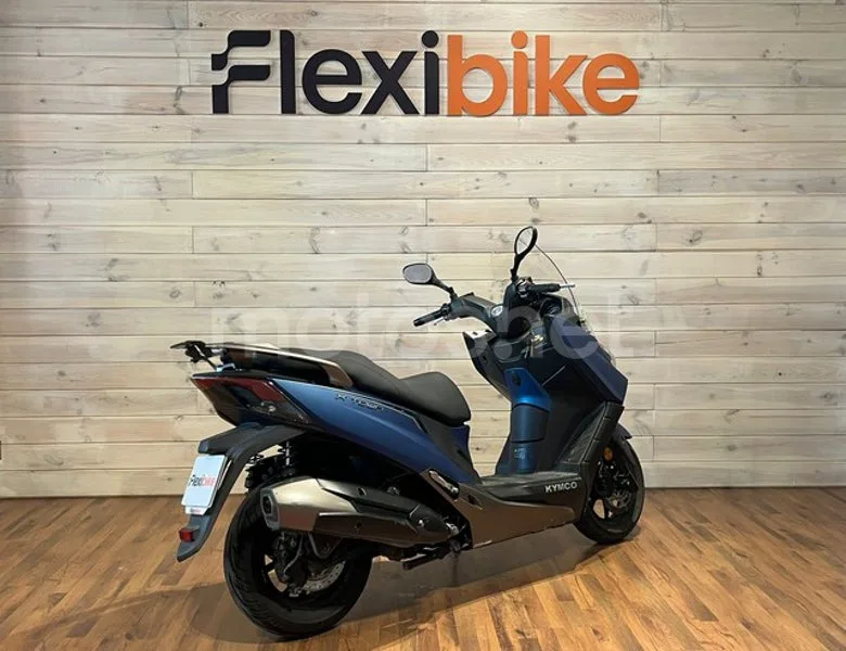 Kymco X-Town CT 300 - Vista 4