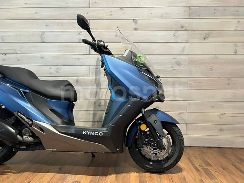 Kymco X-Town CT 300 - Vista 8