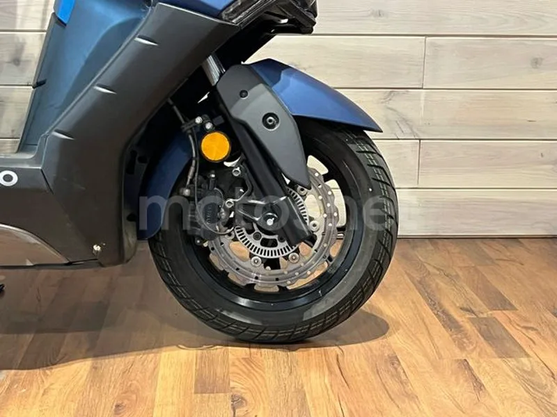 Kymco X-Town CT 300 - Vista 9