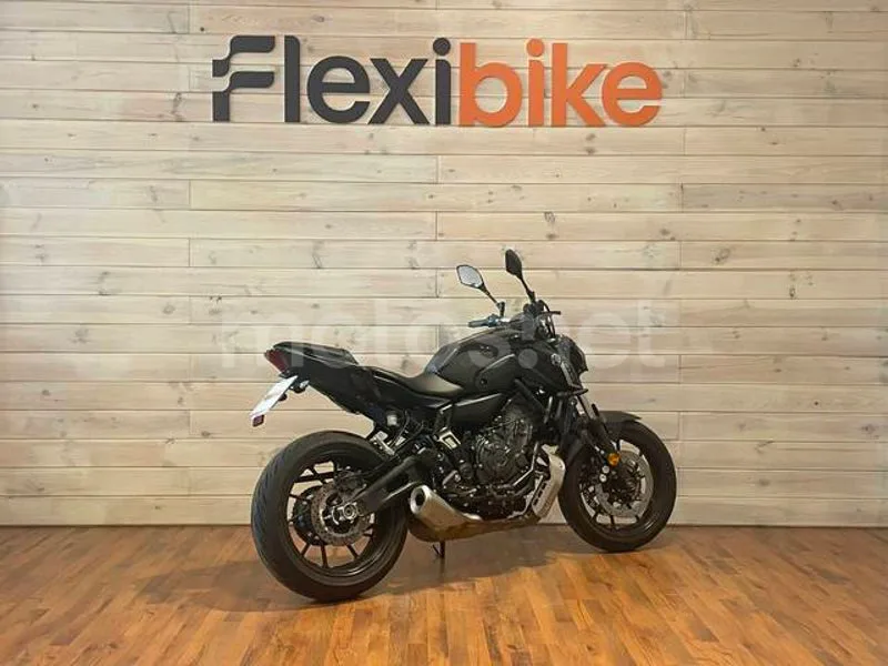 Yamaha MT-07 - Vista 4