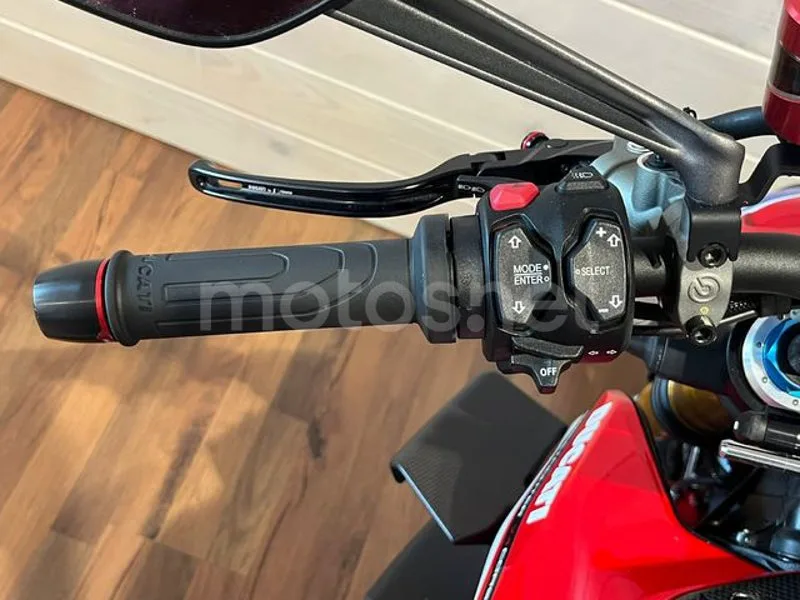 Ducati Streetfighter V4 - Vista 12