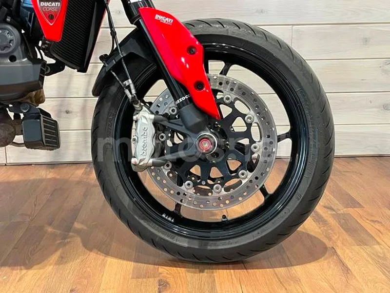 Ducati Hypermotard - Vista 9