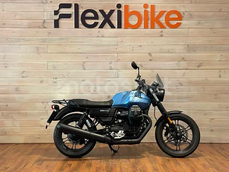 Moto Guzzi V7 II - Vista 3