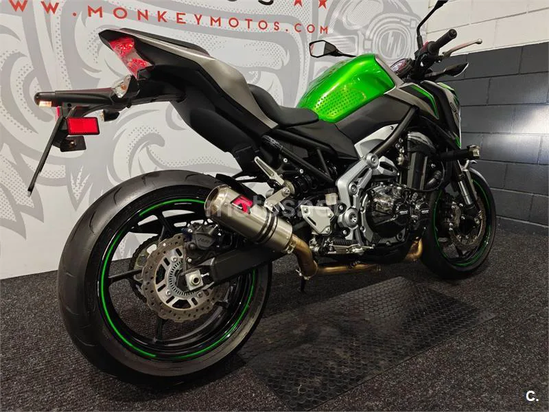 Kawasaki Z900 - Vista 3