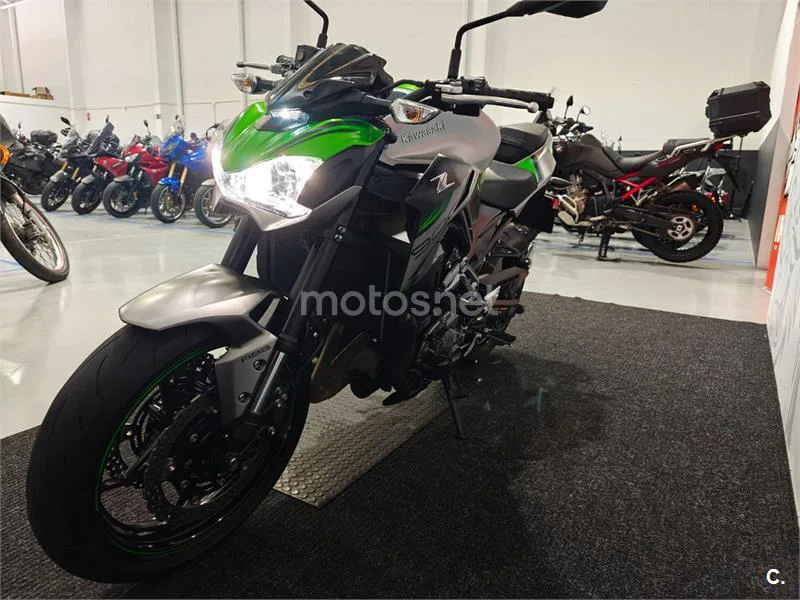 Kawasaki Z900 - Vista 6