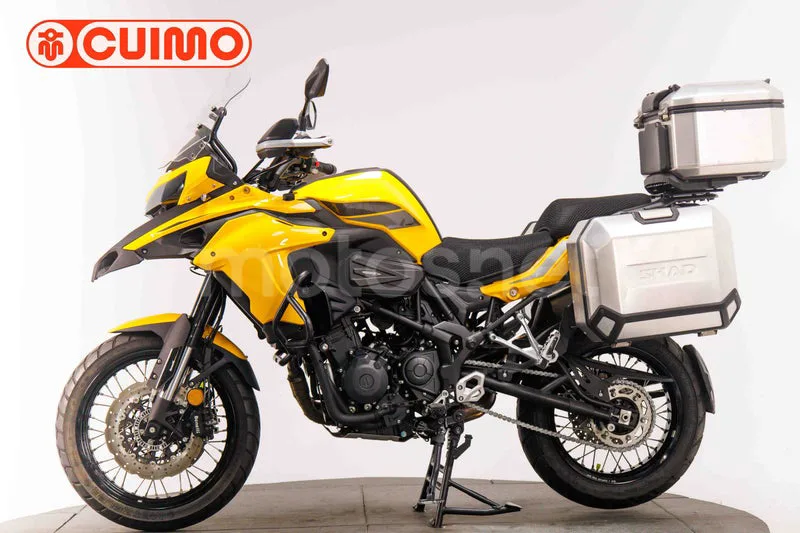 Benelli TRK 502 - Vista 8