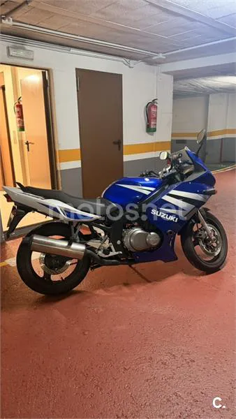Suzuki GS500F 1400 € 2004 Pontevedra - 2