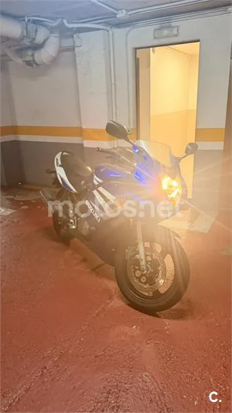 Suzuki GS500F - Vista 5