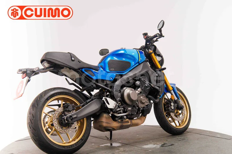 Yamaha XSR900 - Vista 7