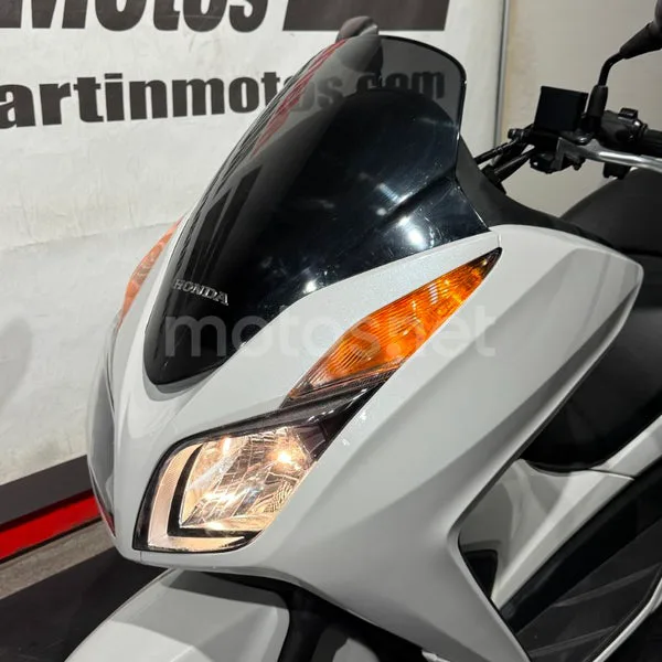 Honda Forza 300 2995 € 2013 Navarra - 2
