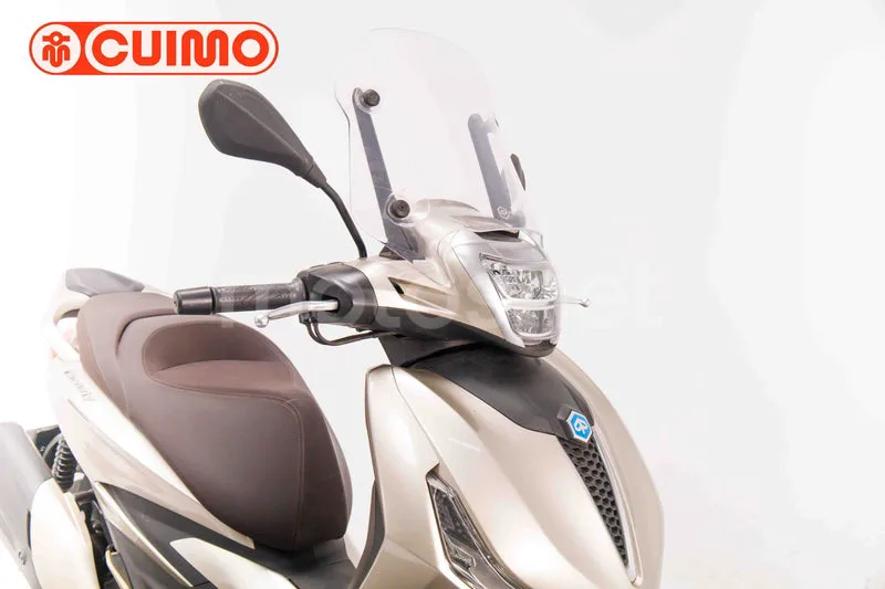 Piaggio Beverly 400 - Vista 11