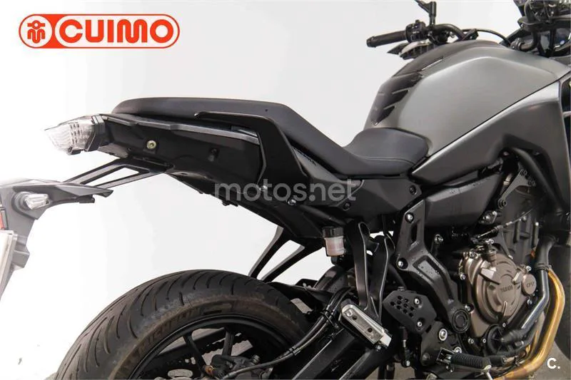 Yamaha Tracer 7 - Vista 16