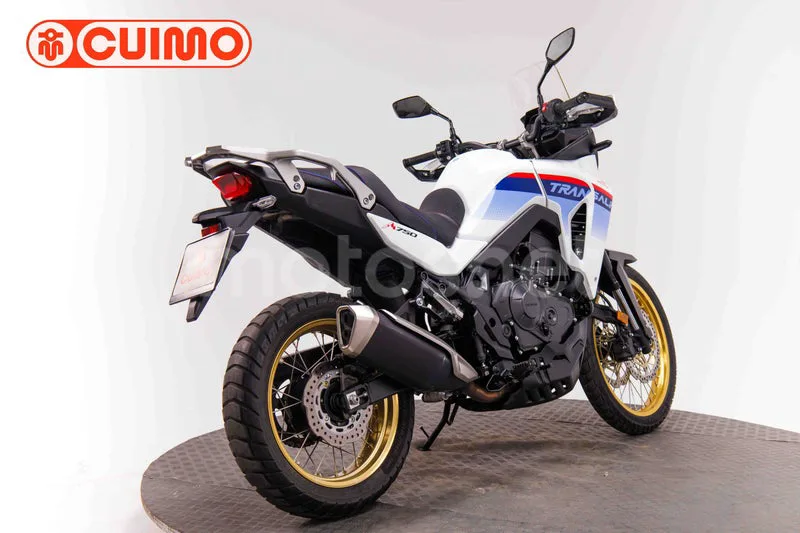 Honda XL750 Transalp - Vista 4