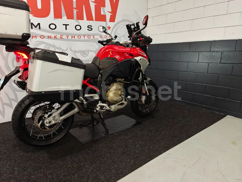 Ducati Multistrada V4 - Vista 3