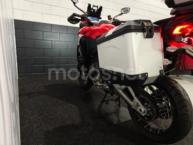 Ducati Multistrada V4 - Vista 5