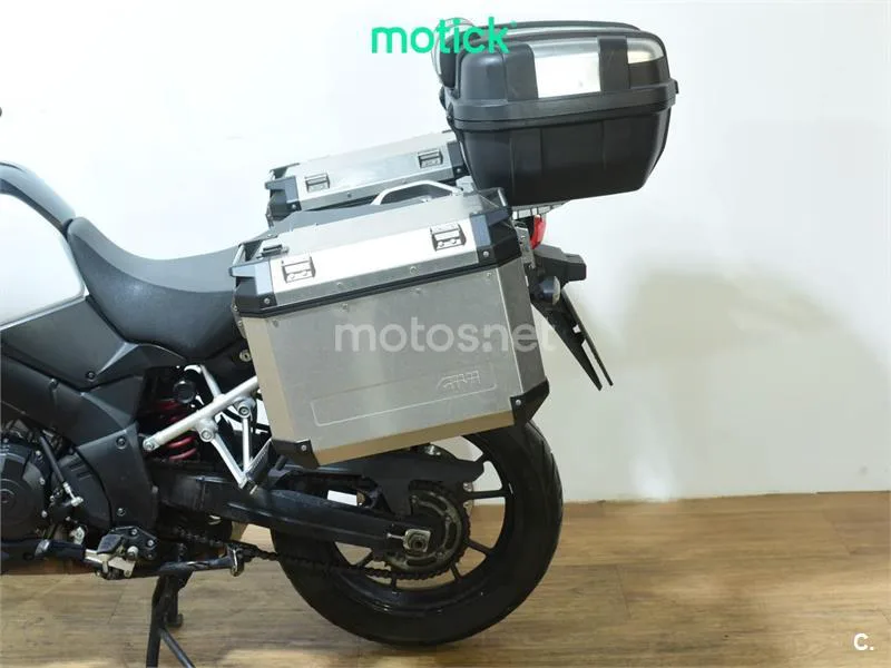 Suzuki V-Strom 1000 - Vista 9