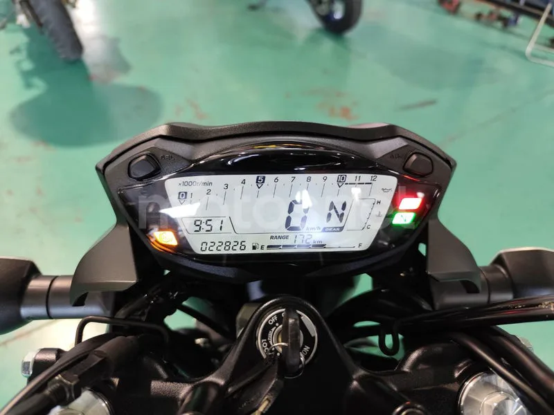 Suzuki SV650 - Vista 4