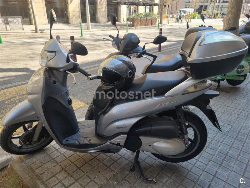 Honda SH300i - Vista 5