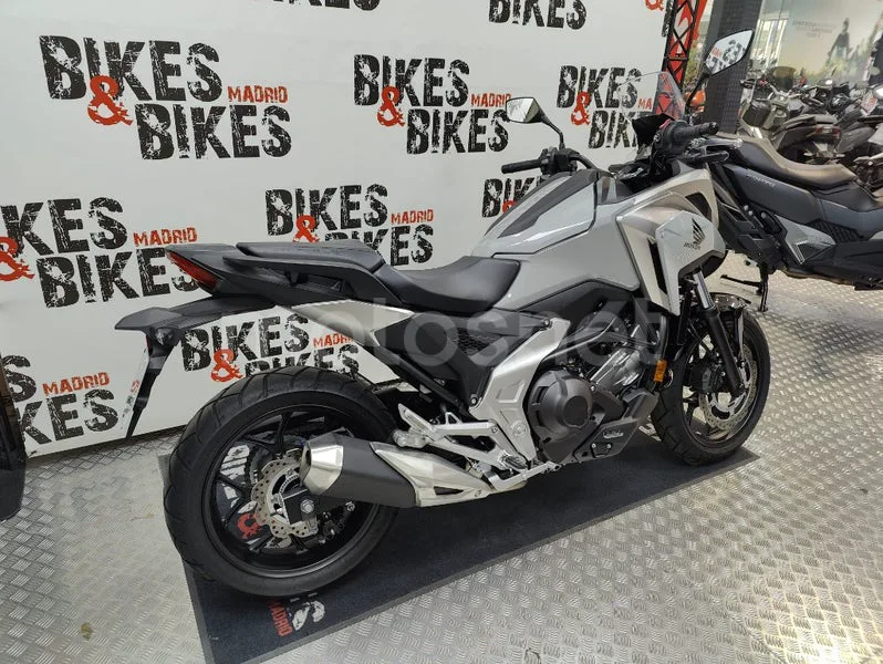 Honda NC750X - Vista 12