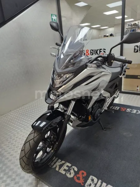 Honda NC750X - Vista 4
