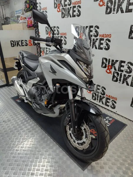 Honda NC750X - Vista 6