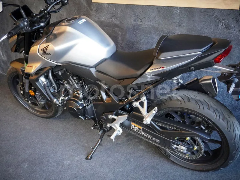 Honda CB750 Hornet - Vista 18