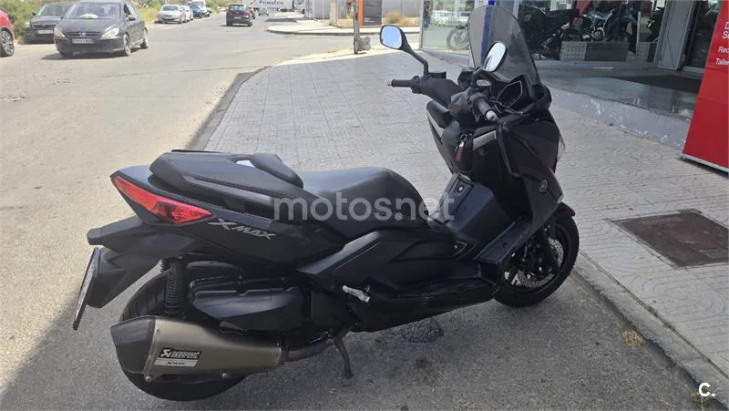 Yamaha XMAX 400 - Vista 3