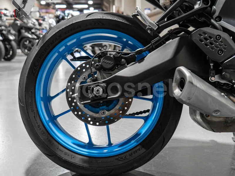 Yamaha MT-07 - Vista 12